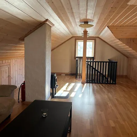 Big Central House With Balcony - Mountain Views - Free Parking * Voss
